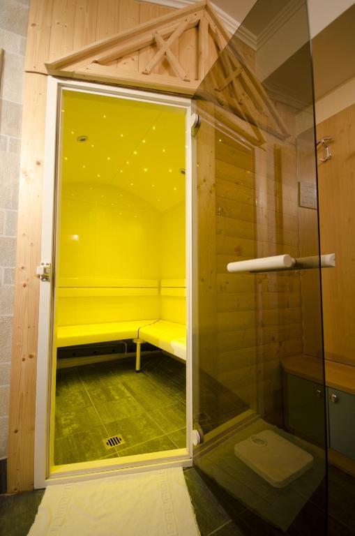 Apart-Pension Wasserfall Neustift im Stubaital Exterior foto