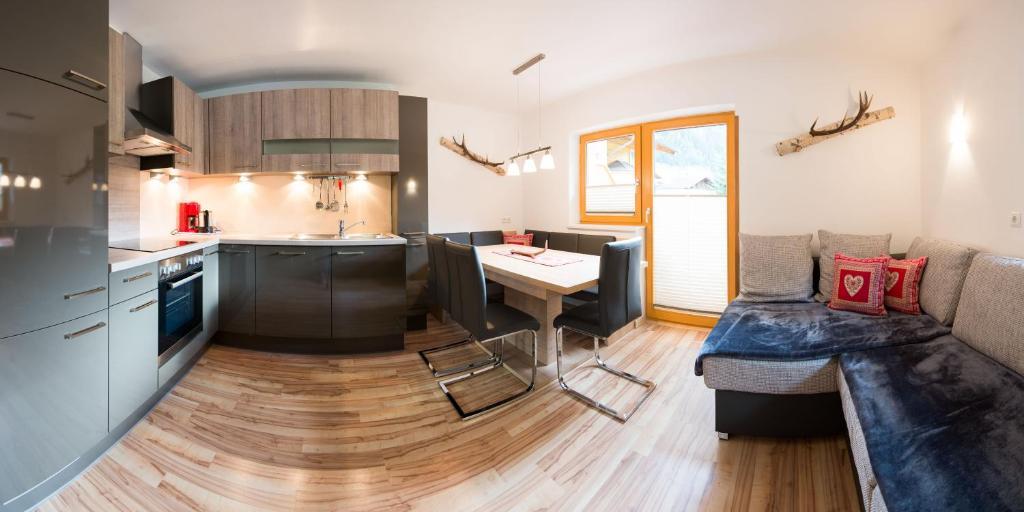 Apart-Pension Wasserfall Neustift im Stubaital Zimmer foto